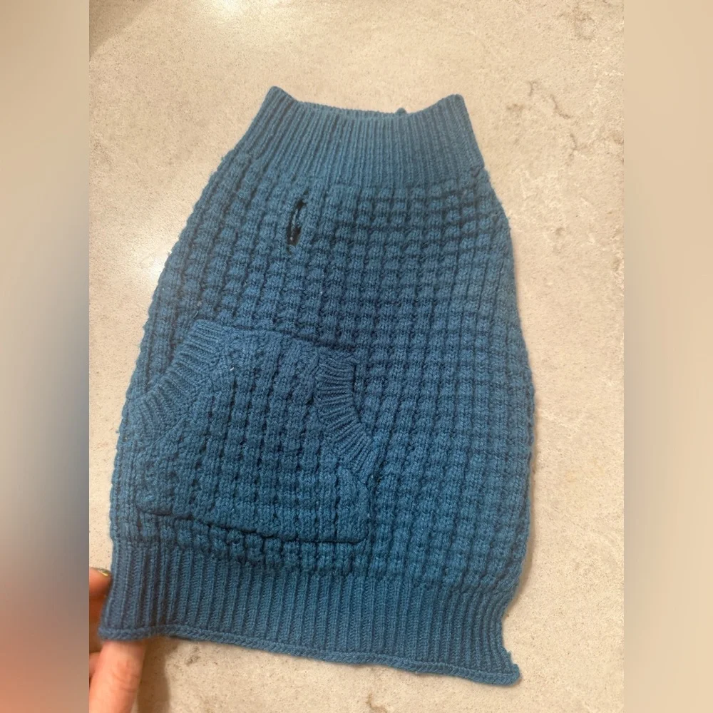Teal blue knit dog pet Sweater Sz xs - Picture 1 of 5